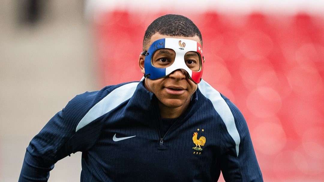 Kylian Mbappe mask