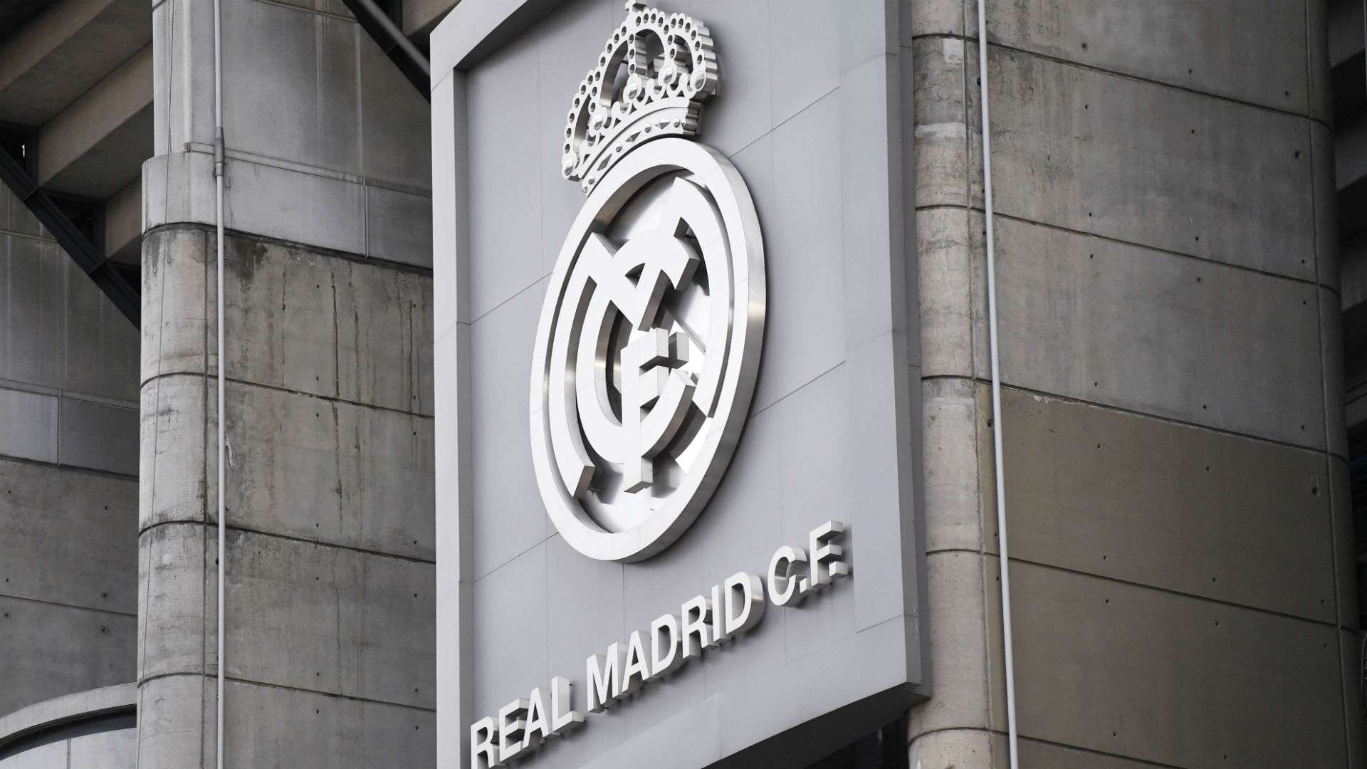 Real Madrid logo