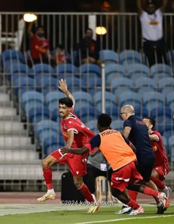 | تحدي «الصانعين» يشتعل بين «فيراري» و«ماكلارين» على حلبة ياس 