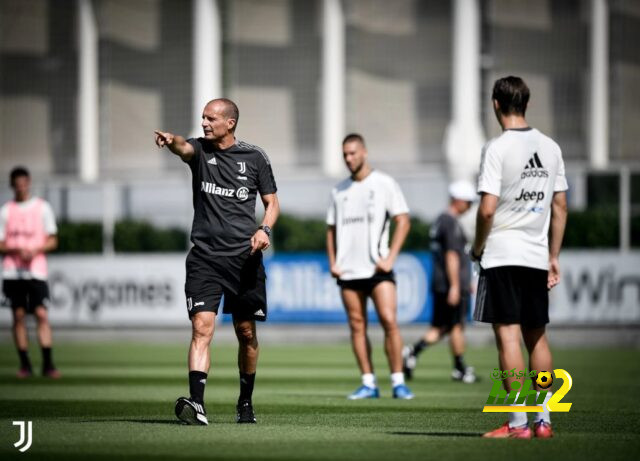 اشبيلية يتقدم على مانشستر يونايتد بهدف النصيري في الدوري الأوروبي 