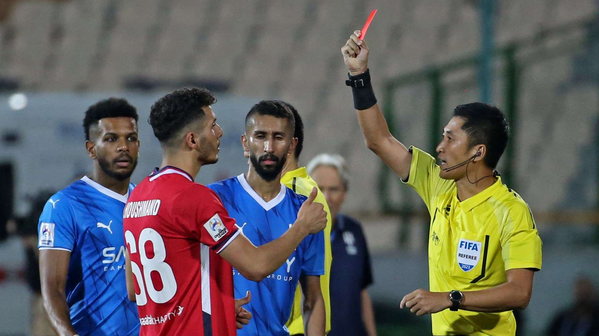 أرقام غروهي التي حولته لحارس أسطوري مع نادي الاتحاد السعودي 