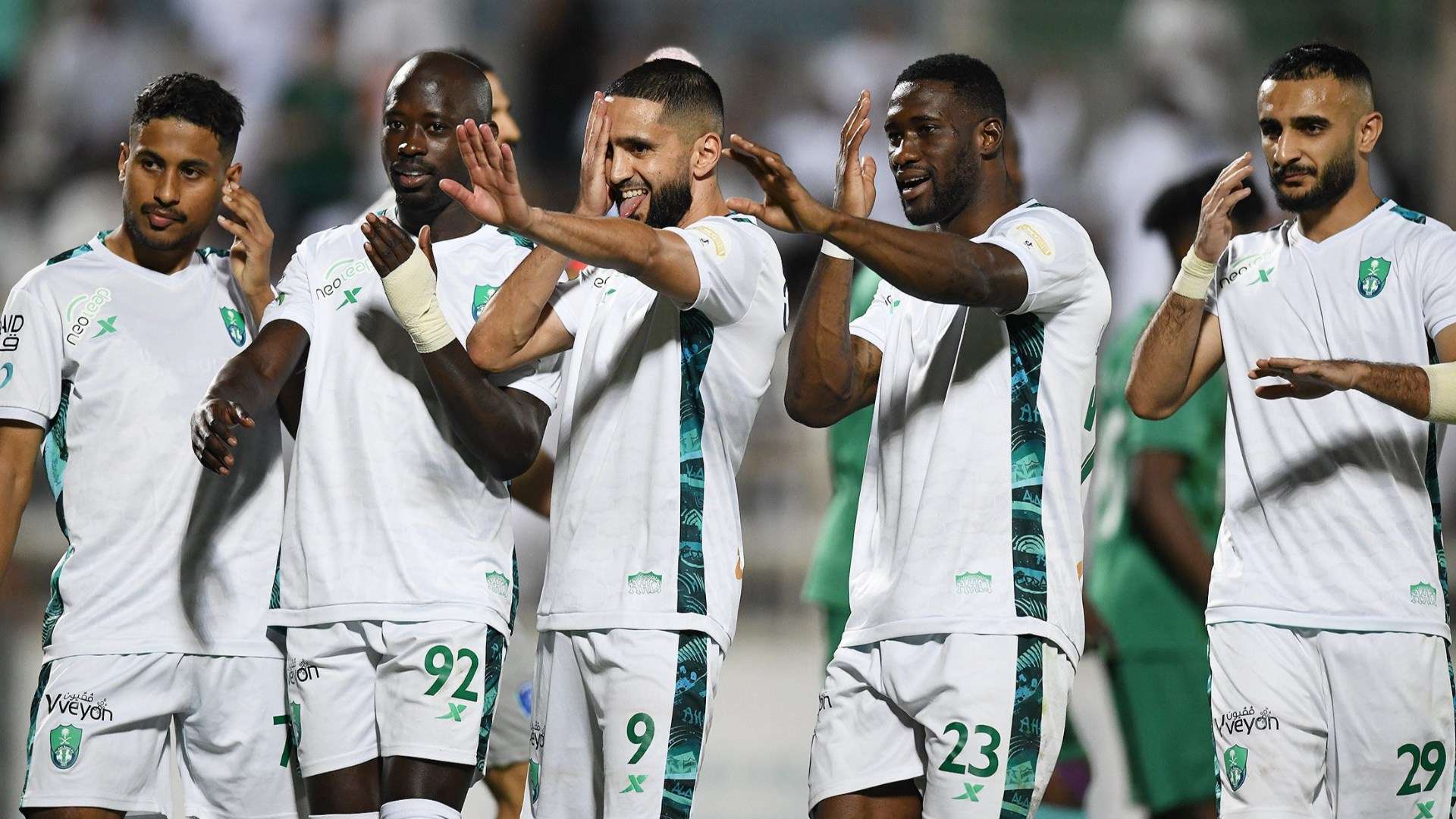 زياش يقدم وعد ثمين لجمهور المغرب بعد الصعود لدور الـ 16 من كأس العالم 