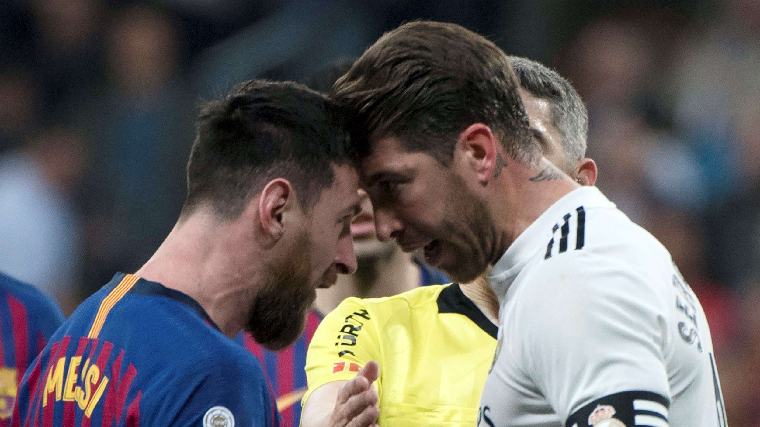 برشلونة يتقدم على ريال مدريد بهدف في الشوط الأول 