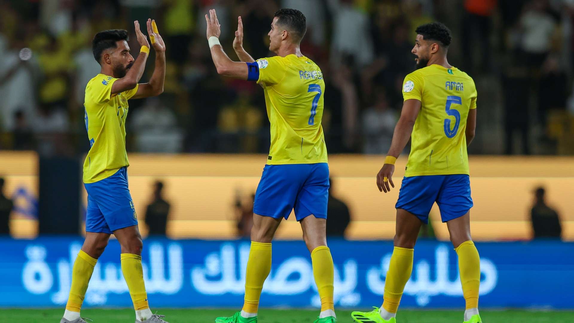 جمهور النصر السعودي يرحب برونالدو من ملعب لوسيل 