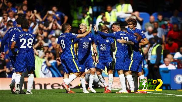 الهلال مكتمل الصفوف أمام النصر 