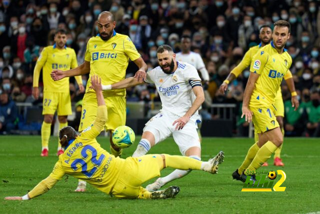 بيان رسمي.. فالنسيا يدين "الهجوم العنصري" من جماهير ريال مدريد! | 