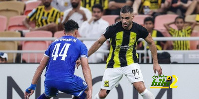 مدرب نابولي يوضح سبب غياب دي لورينزو عن مباراة فيورنتينا 