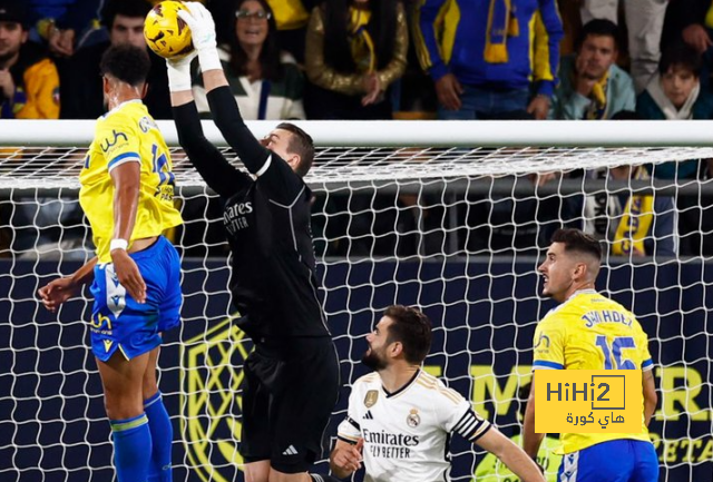 يعاني بعد النصر .. مالك نابولي يحرج رودي جارسيا أمام الإعلام مهاجمًا إياه! | 