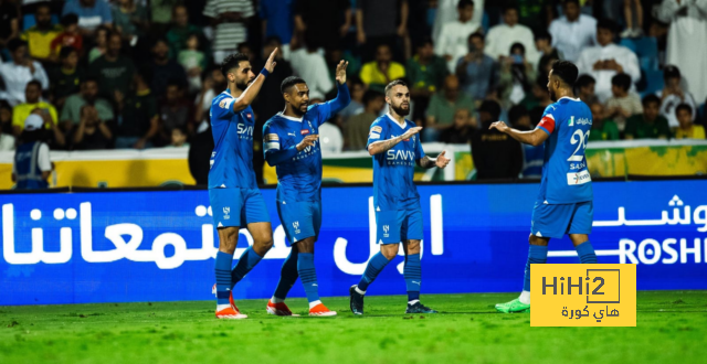 موناكو بالقميص الاحتياطي أمام أرسنال في كأس الامارات 