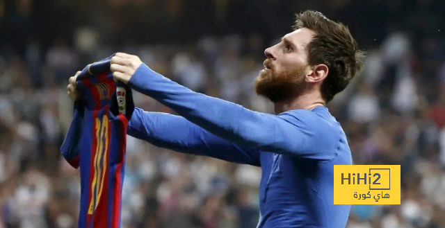 فيديو.. لاعب إشبيلية يهدر فرصة خطيرة أمام برشلونة 