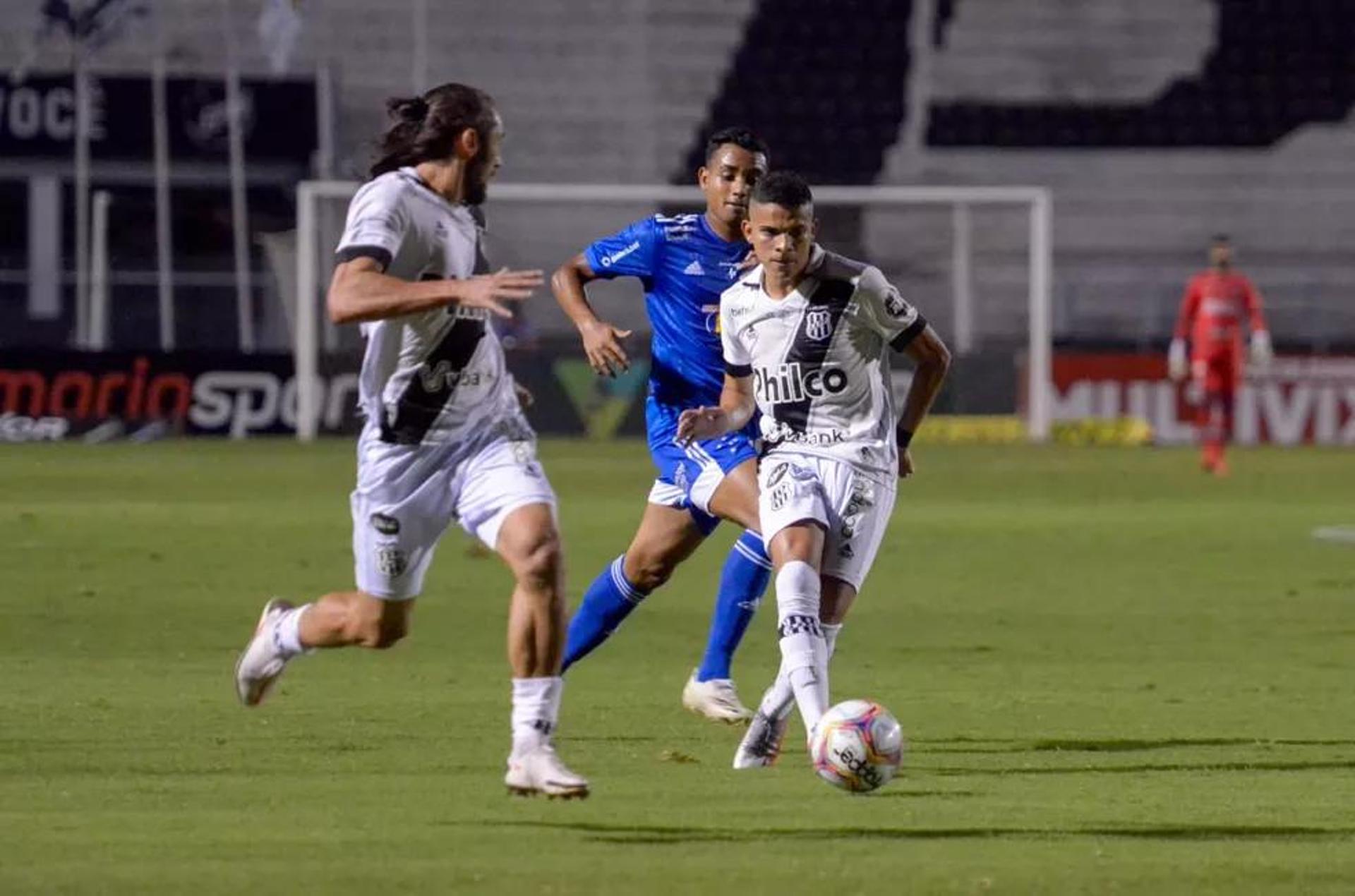 مدرب المغرب يؤكد اقتراب أمرابط من فريقه الجديد 