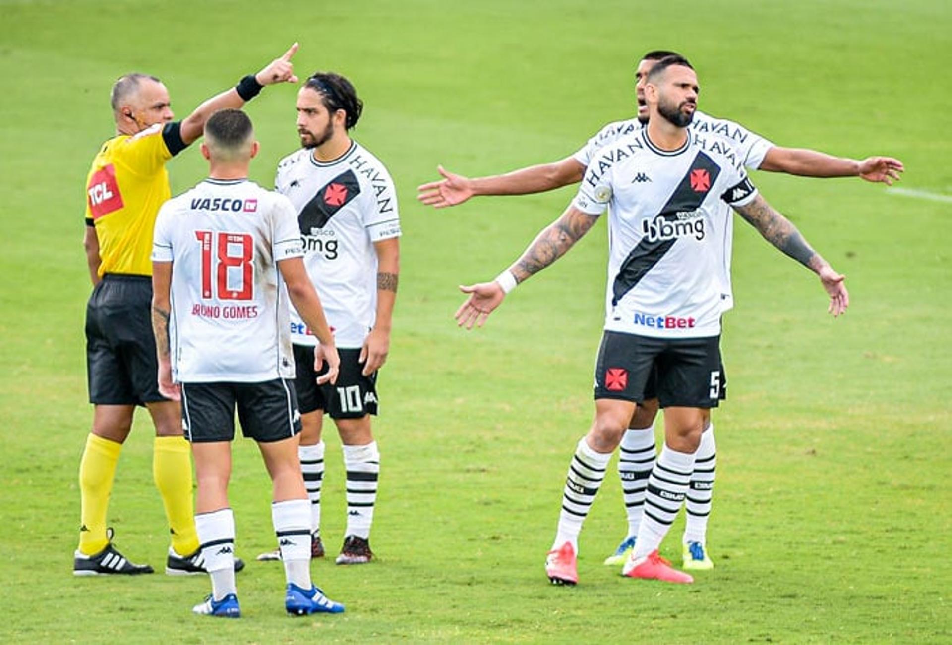 رودريجو أفضل لاعب في العالم ولكن تيتي سيختار رافينها لهذا السبب ! 