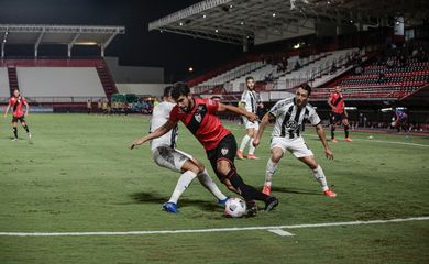 تيباس: الدوري السعودي "انكمش" .. وفوز نجم ريال مدريد بالكرة الذهبية "صعب!" | 