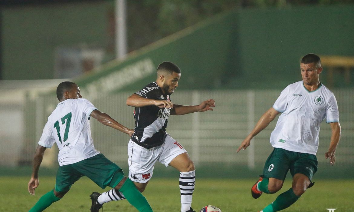 صحفي بريطاني: الهلال السعودي سيحاول التعاقد مع محمد صلاح 