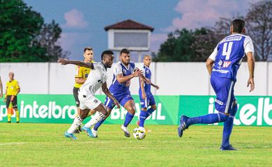 فيديو .. شاهد رد فعل يورجن كلوب بعد معرفته بخسارة مانشستر يونايتد أمام نيوكاسل 