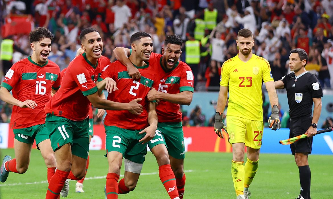 بداية العد التنازلى لرحيل دوريفال عن منتخب البرازيل والبحث عن مدرب أجنبى 