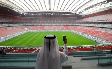 صور.. ليني يورو يخوض مرانه الأول مع مانشستر يونايتد 