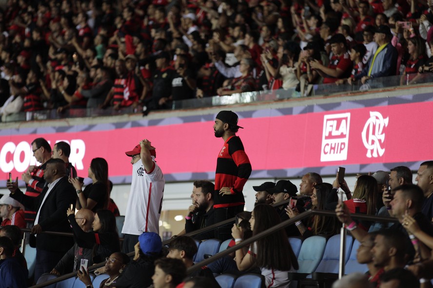 تقارير.. كاسيميرو يتحدى رغبة مسؤولي مانشستر يونايتد 