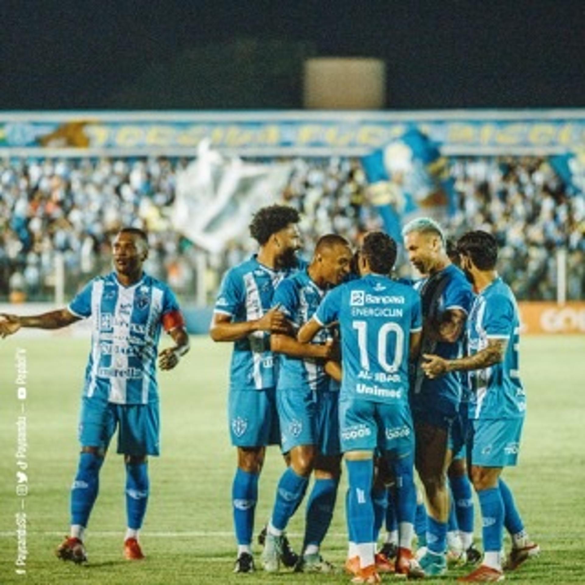 الهلال أول فريق سعودي يعود للتدريبات 