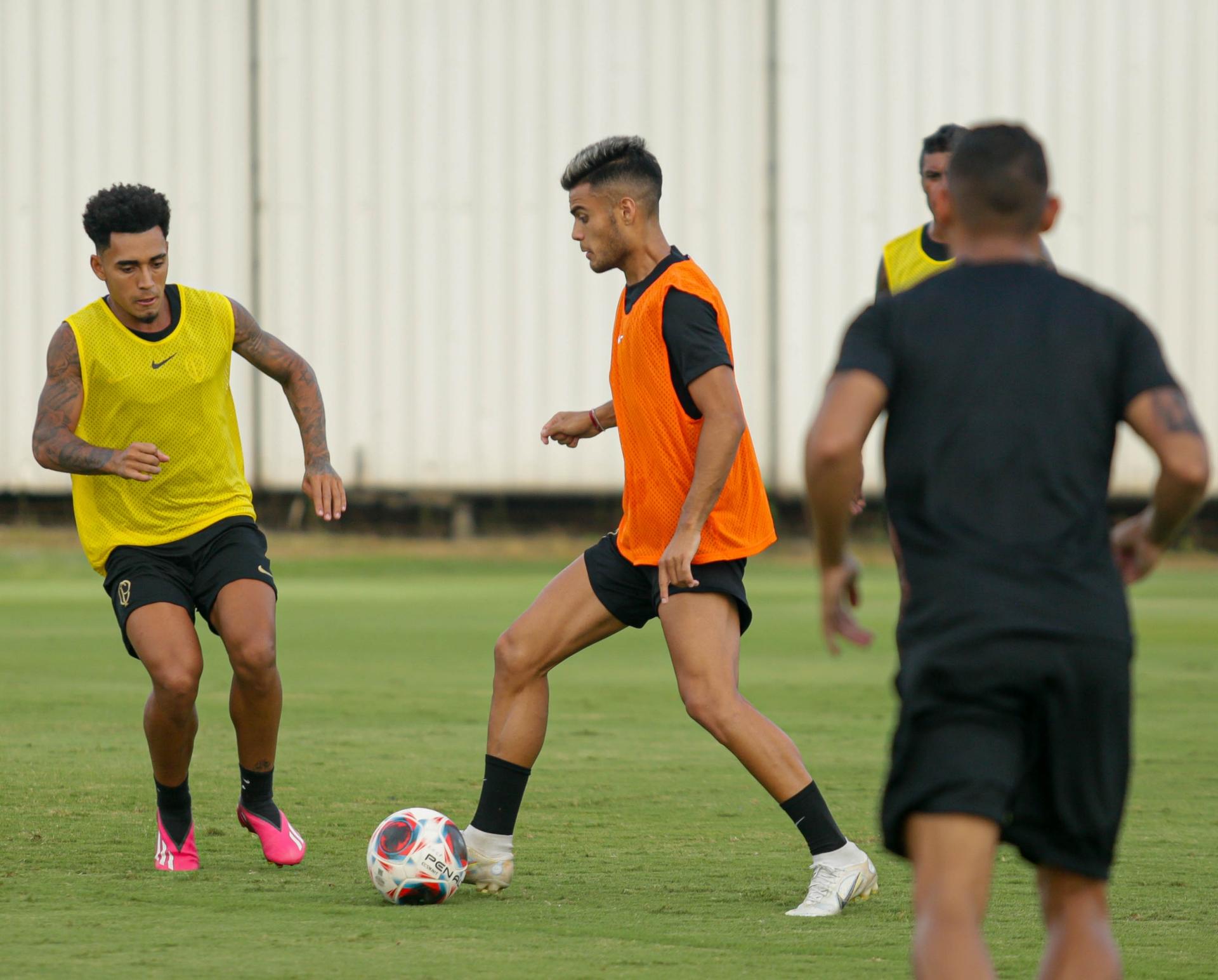 زامبيا ضد المغرب .. زياش يتقدم لأسود الأطلسي بالهدف الأول فى الدقيقة 38 