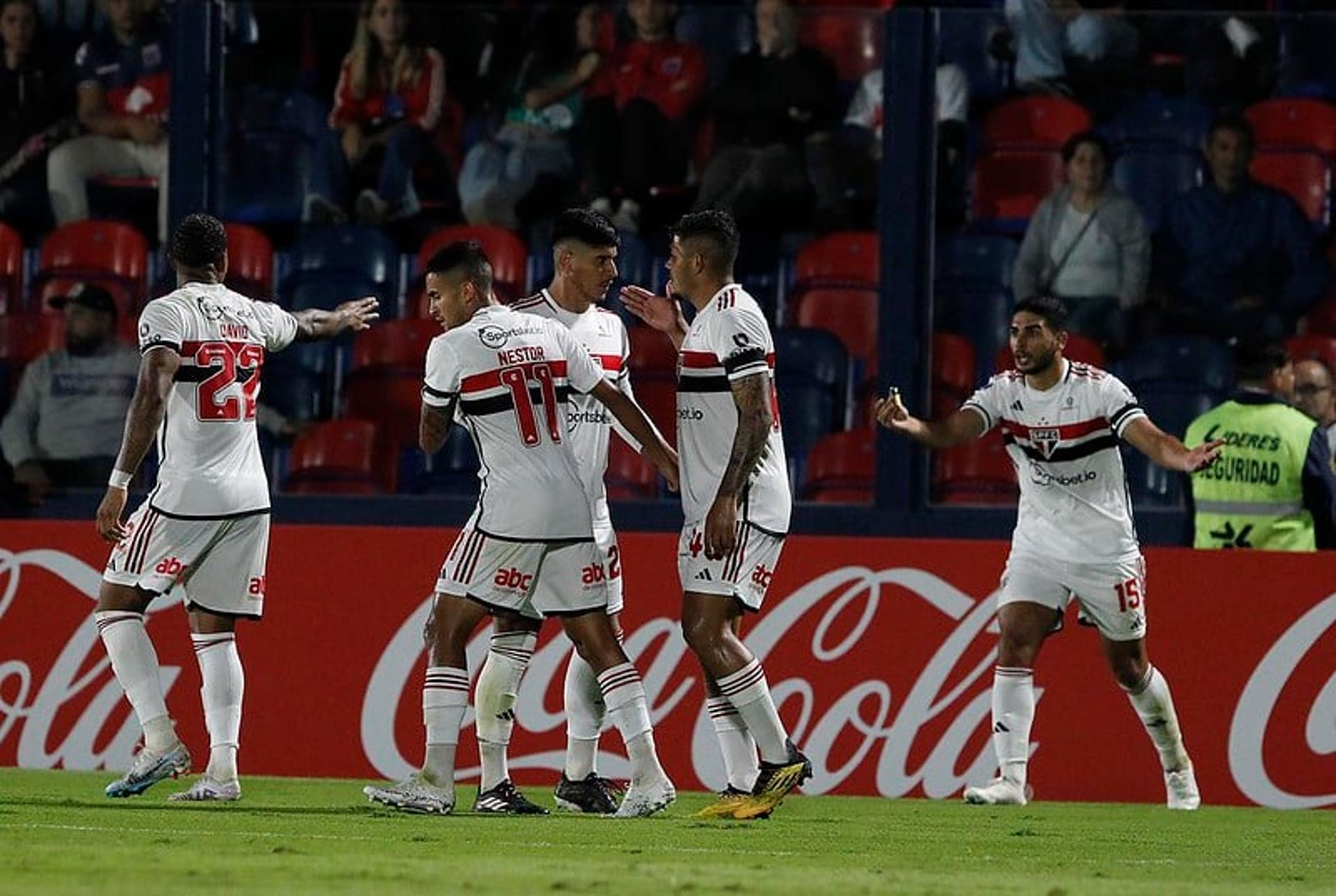 أرقام باكايوكو المرشح للانتقال إلى الهلال مع أيندهوفن الموسم الماضي 