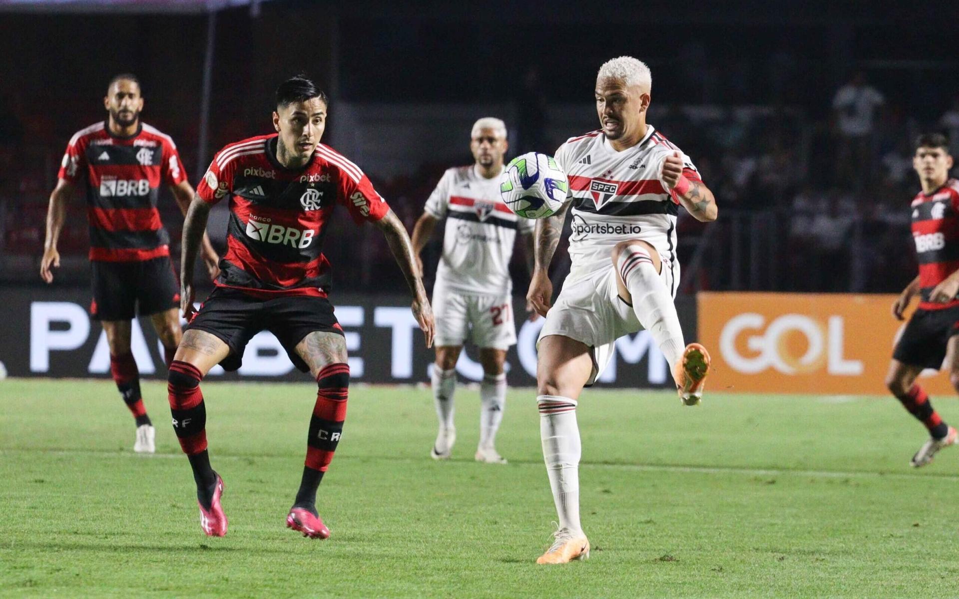 فيديو | موقف صارم للبرازيليين .. نجوم النصر يتوقعون نتيجة مباراة الأرجنتين وكولومبيا | 