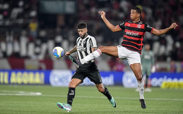 معلق مباراة الاتحاد والهلال 