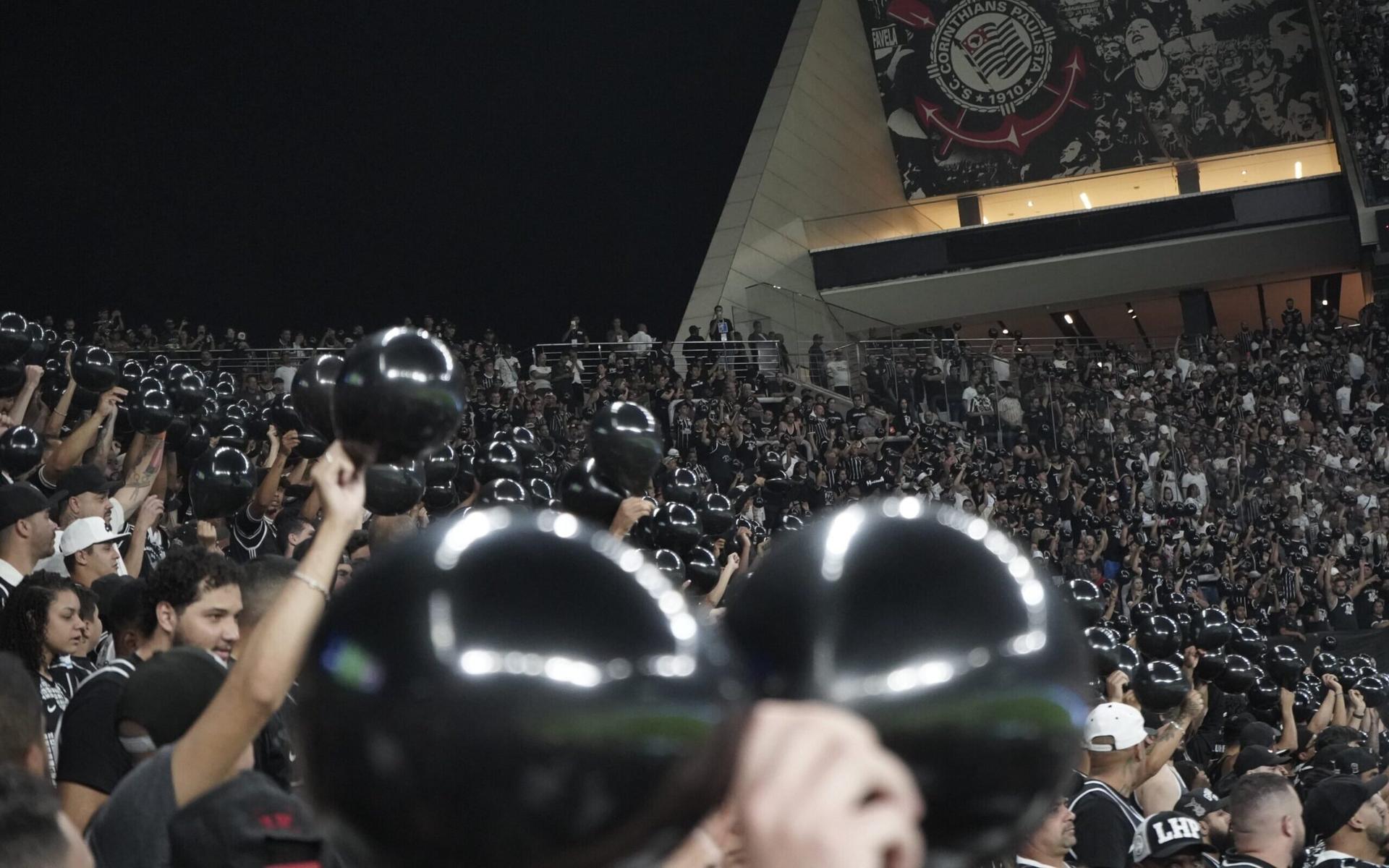 فيفا يُخطر الأهلي بمواعيد مبارياته فى كأس العالم للأندية 