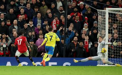 فيديو | فن الاستفزاز! .. كريستيانو رونالدو يضايق جمهور الاتحاد عقب نهاية كلاسيكو النصر | 