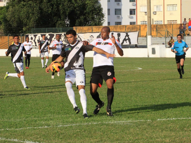 بنزيما يؤجل قرار غالاردو قبل مواجهة الهلال 